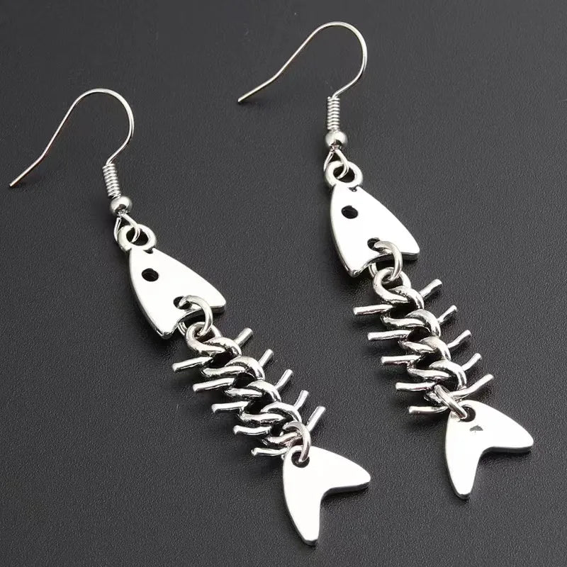 Boucles d’oreilles en forme d’arête de poisson couleur argent antique, design simple fait main